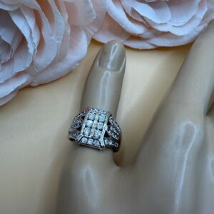 💎 Women's Fashion Diamond Ring 💍 size 9